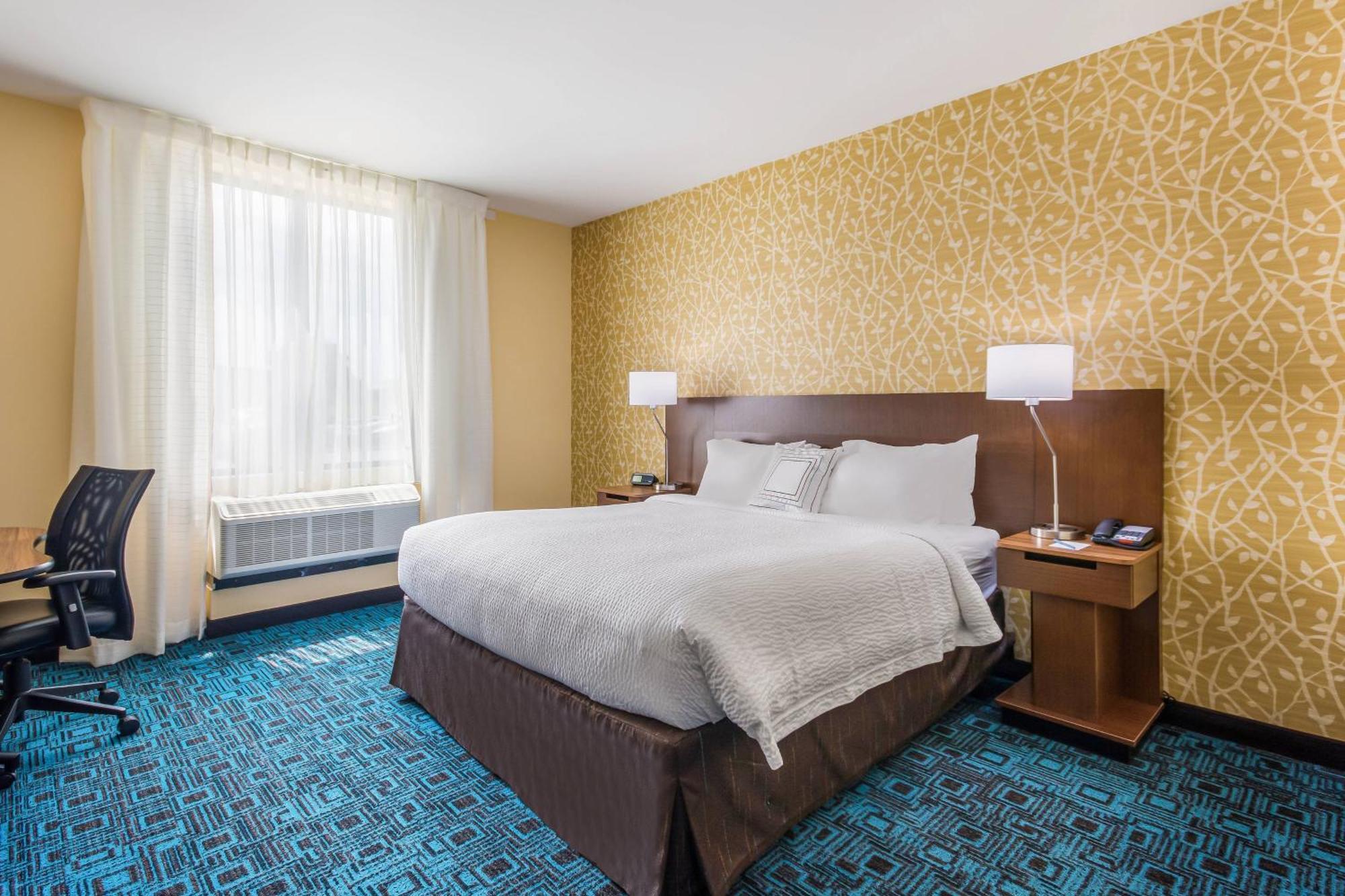 Fairfield & By Marriott