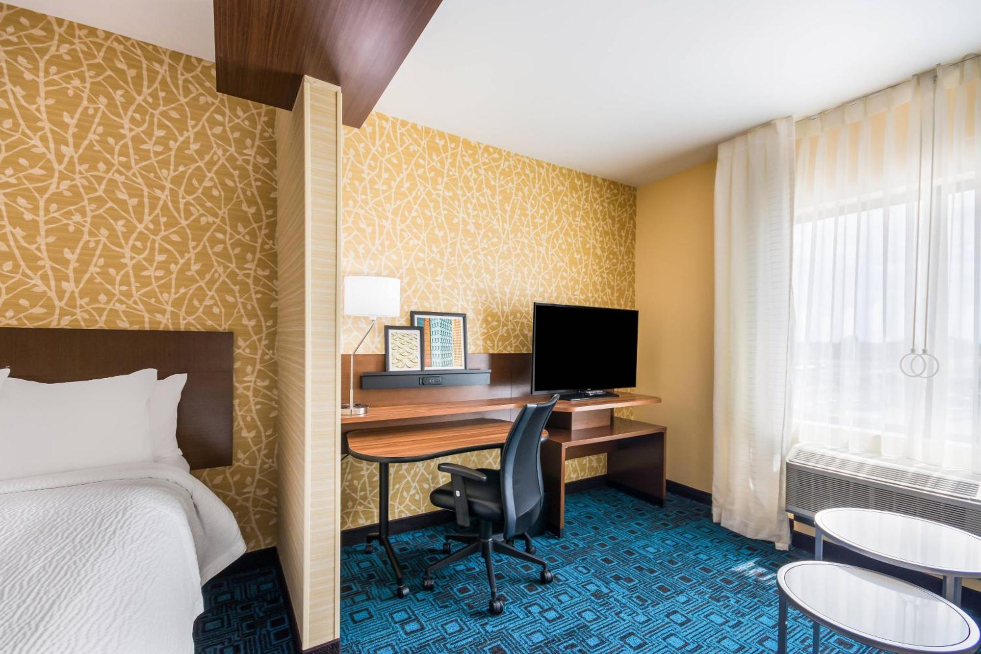 Fairfield & By Marriott